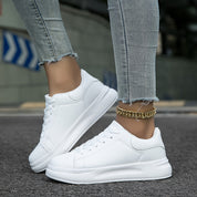 Saubere Weiße Damen Turnschuhe