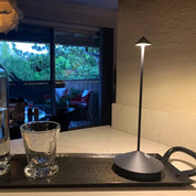 Tragbare kabellose LED Tischlampe