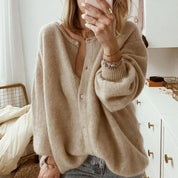 Gestrickte Strickjacke in Übergröße