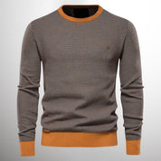 Eleganter und warmer Pullover