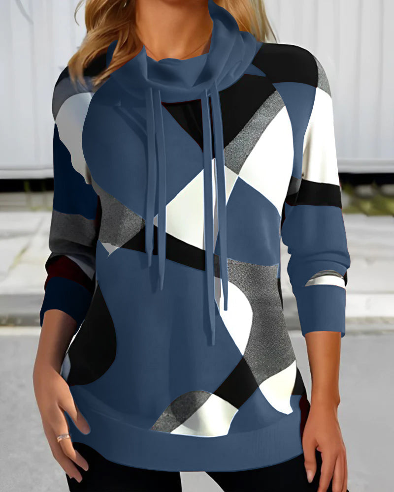 Bedruckter Rollkragenpullover mit Kapuze