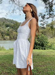 Elegantes Sommerkleid