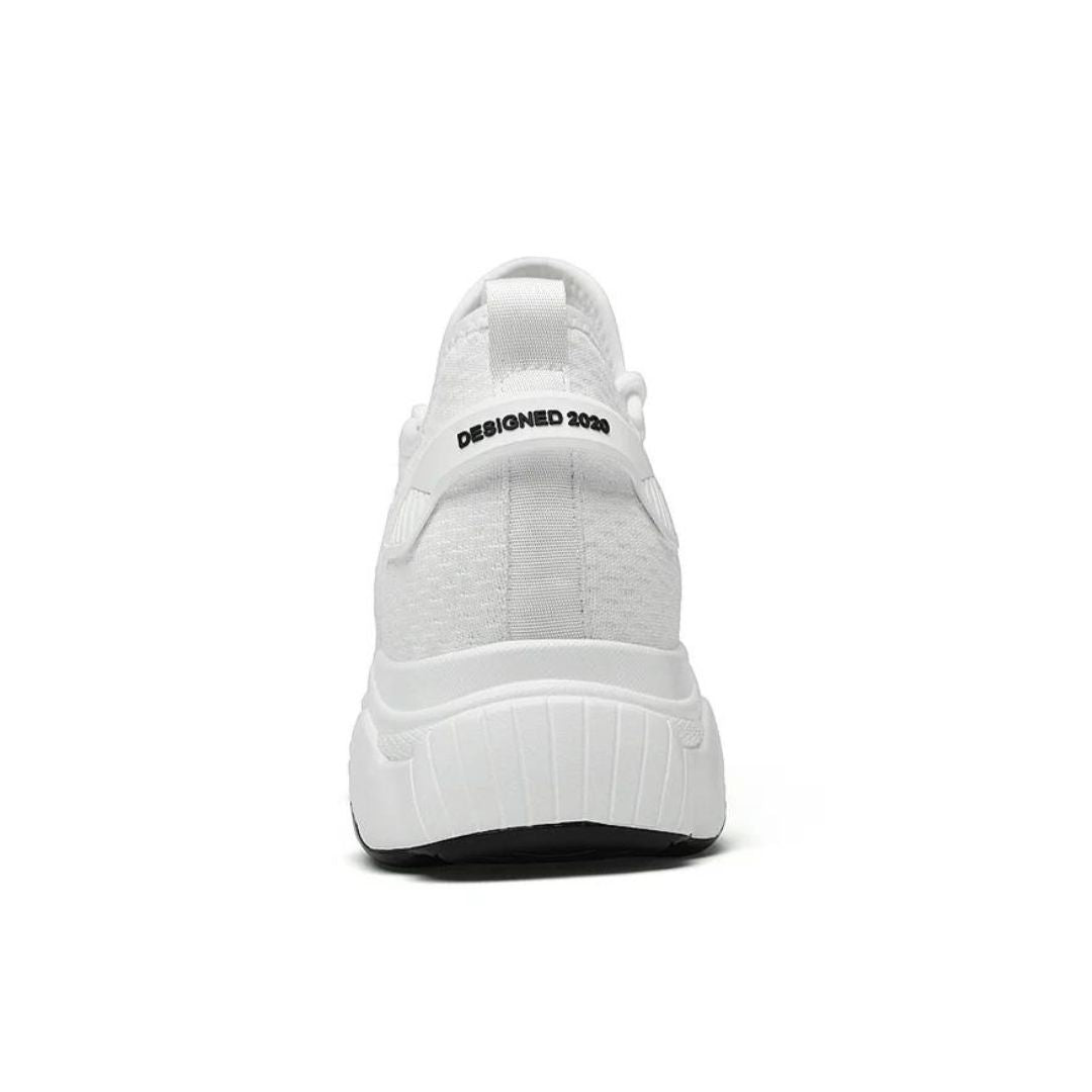 Moderner Skyboost Sneaker