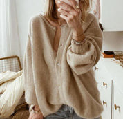 Gestrickte Strickjacke in Übergröße