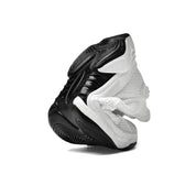 Moderner Skyboost Sneaker