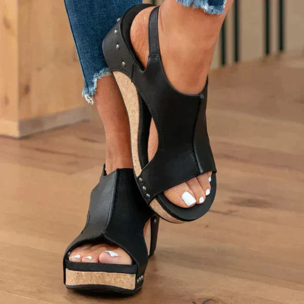 Modische  Damensandalen