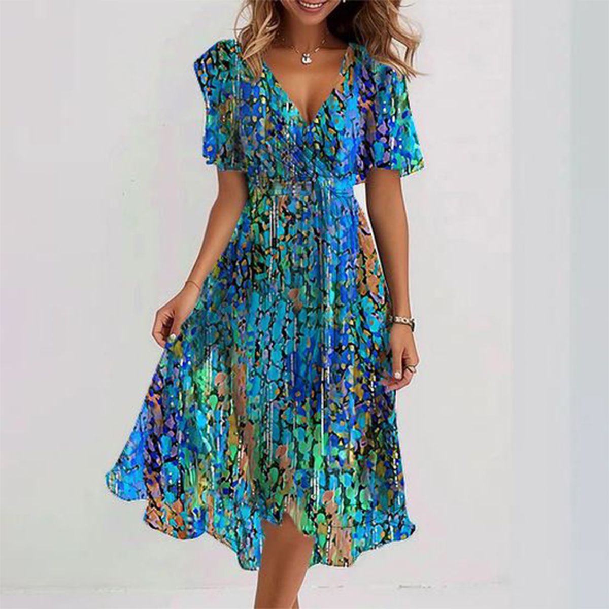 Elegantes Midikleid mit kurzen Armen