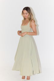 Schickes ärmelloses Maxikleid