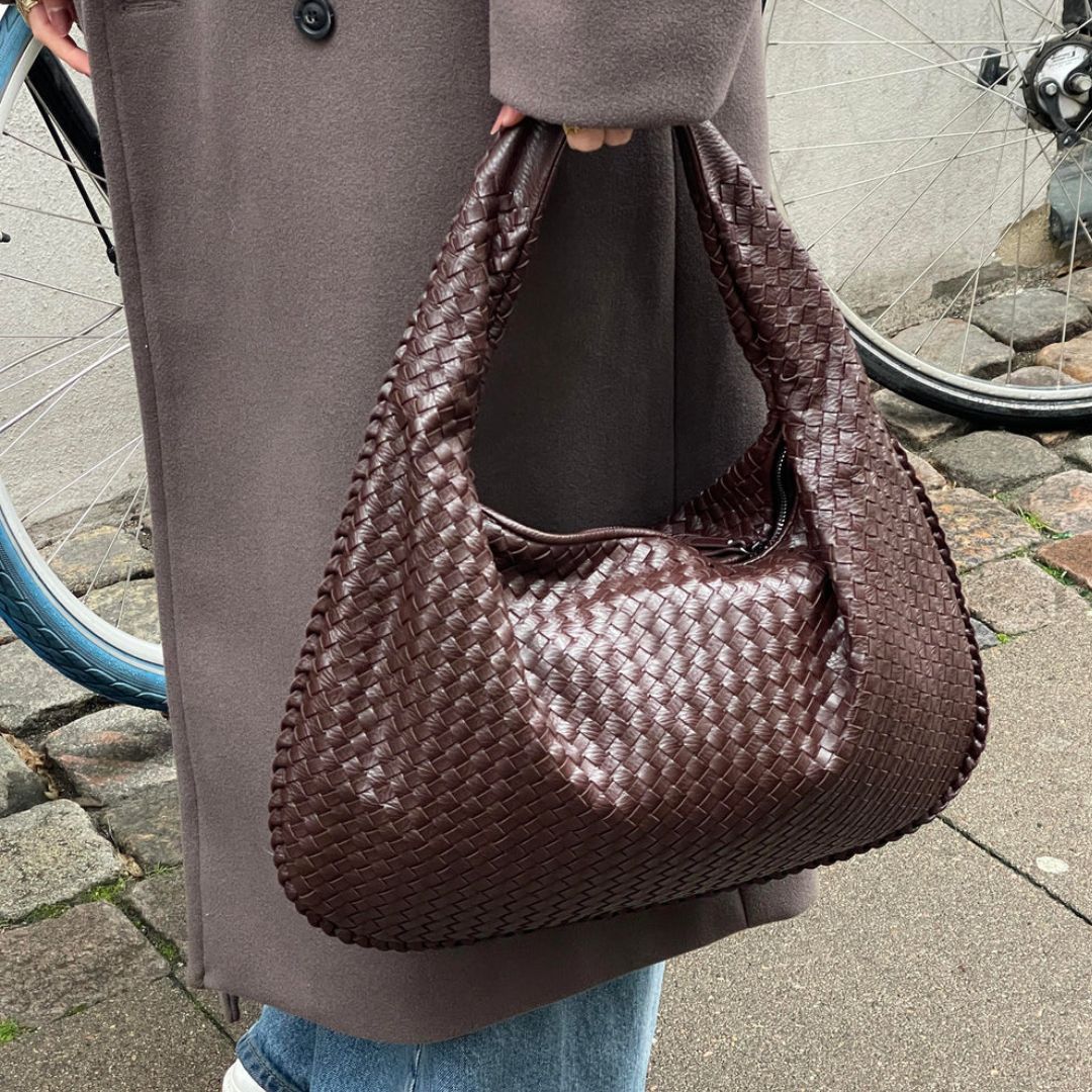 Große geflochtene Luxustasche