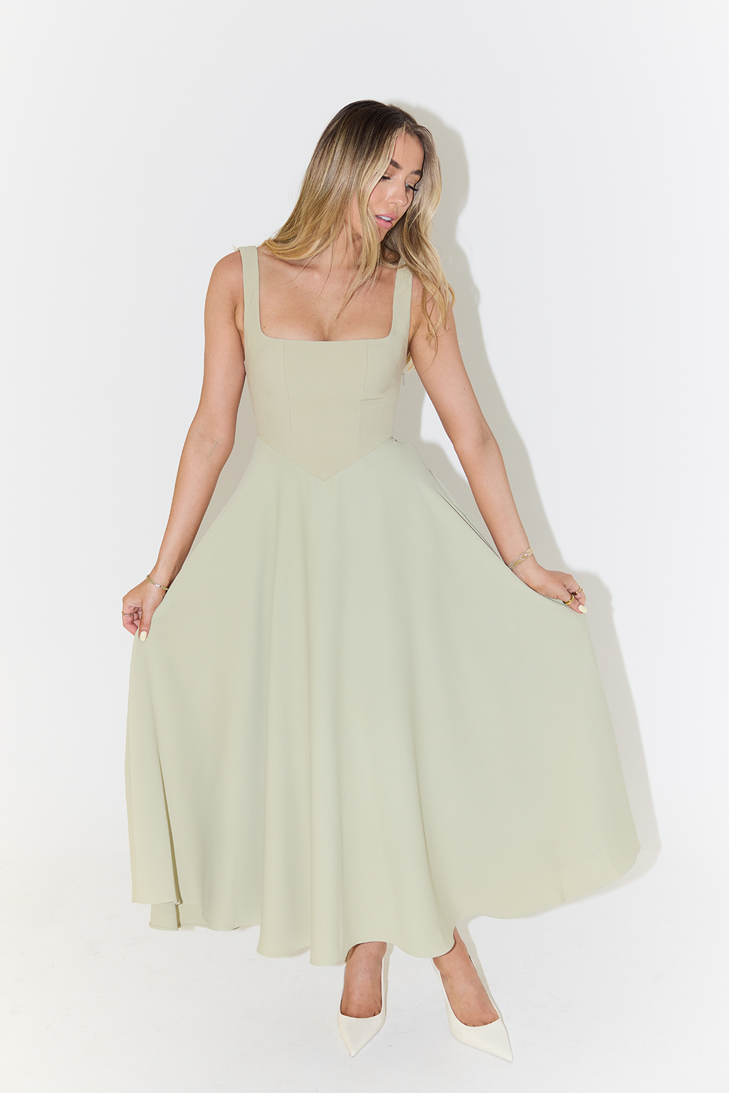 Schickes ärmelloses Maxikleid