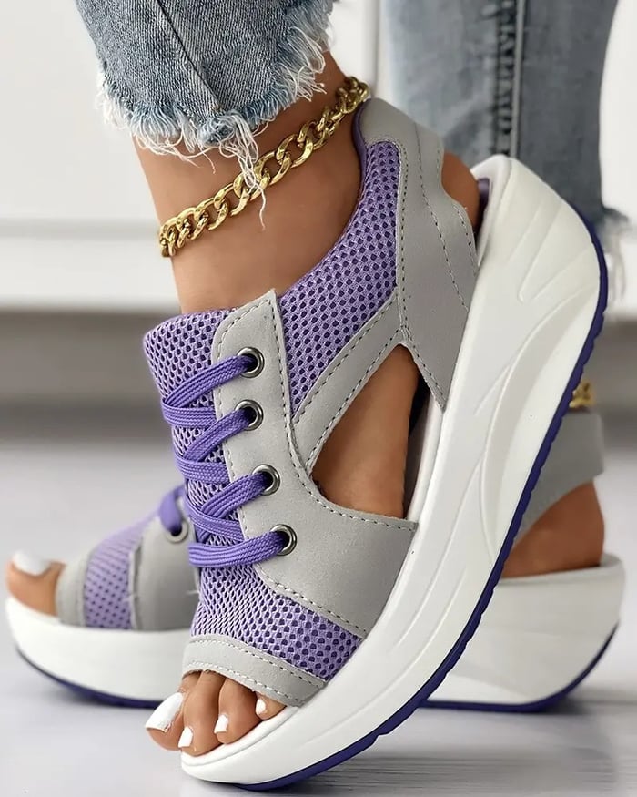 Kontrastfarbene Muffin Sandalen