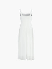 Zeitloses Quadratausschnittkleid