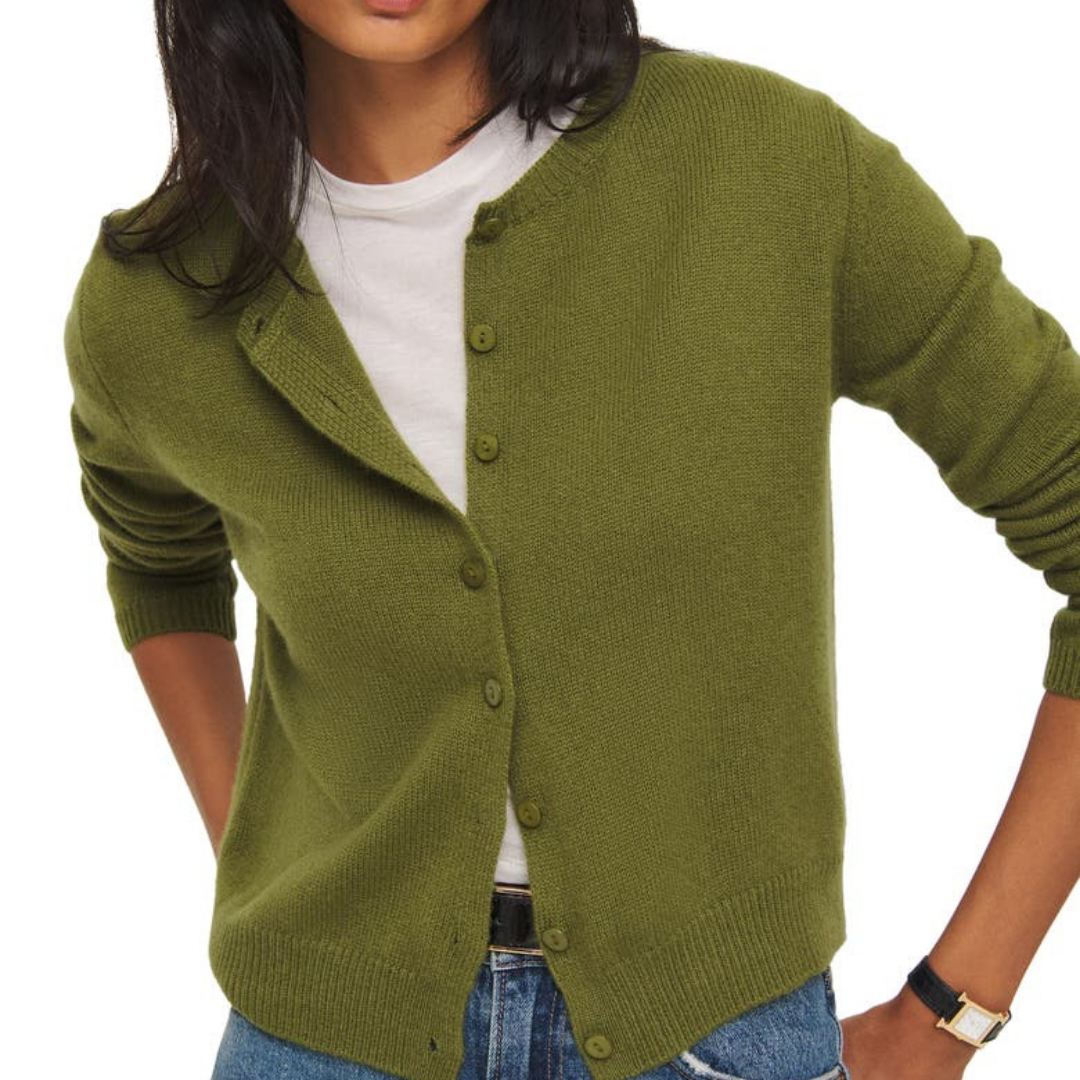 Damen_Klassischer_Pullover_1.png