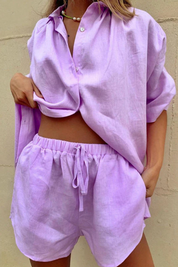 Zweiteiliges leichtes Blusen und Short Set