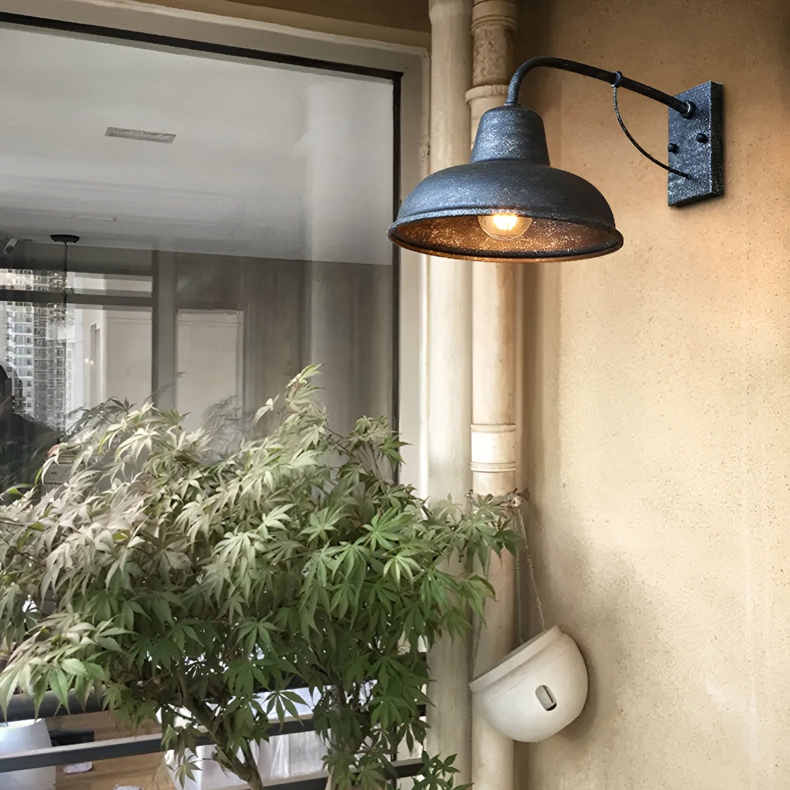 HomoraAisleEisenSconce7.jpg
