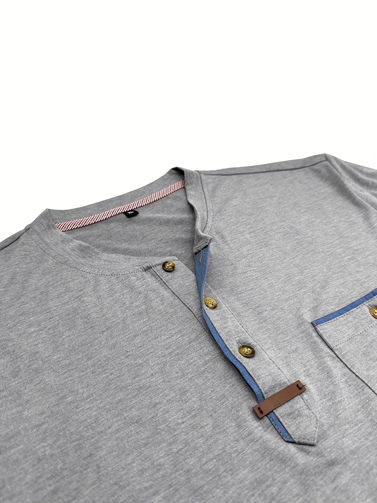 Lässiges T-Shirt mit Brusttasche