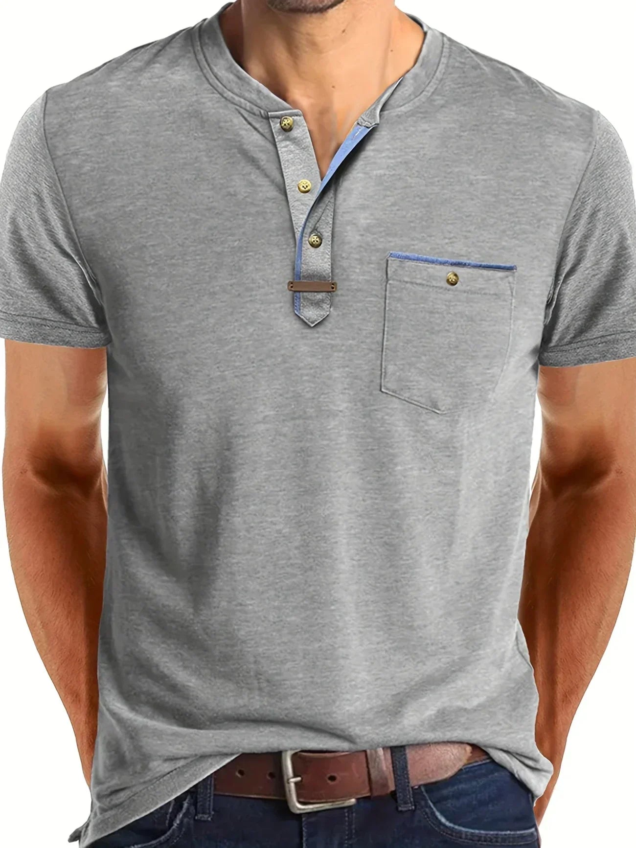 Lässiges T-Shirt mit Brusttasche