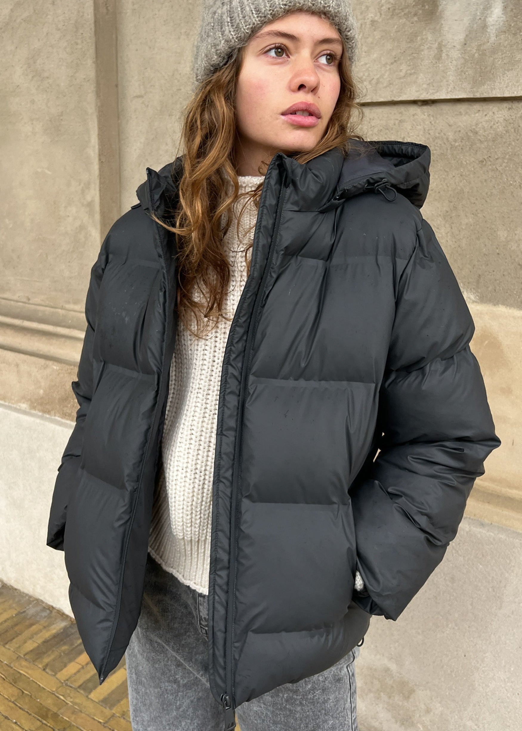 Neo-Noir-Jakke-Fox-Puffer-Black.jpg