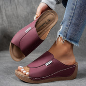 Ergonomische Slip-on Keilsandalen