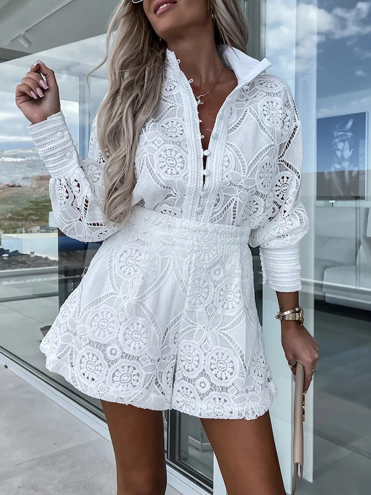 Phoebe_-_Spitzen-Romper-Kleid_Wei_06f098d1-a392-4874-bfca-02710d79f9b4.jpg