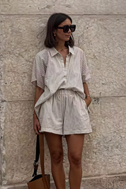 Zweiteiliges Lose Bluse und Kurzes Set