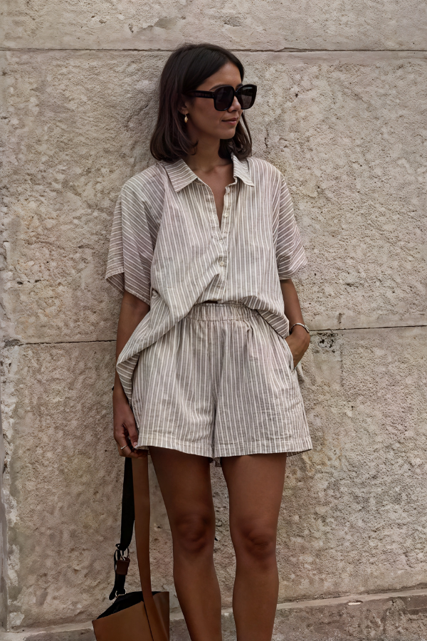 Zweiteiliges Lose Bluse und Kurzes Set