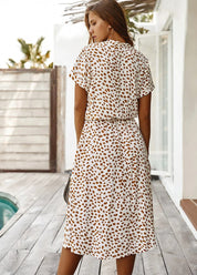 Bequemes Bedrucktes Sommerkleid