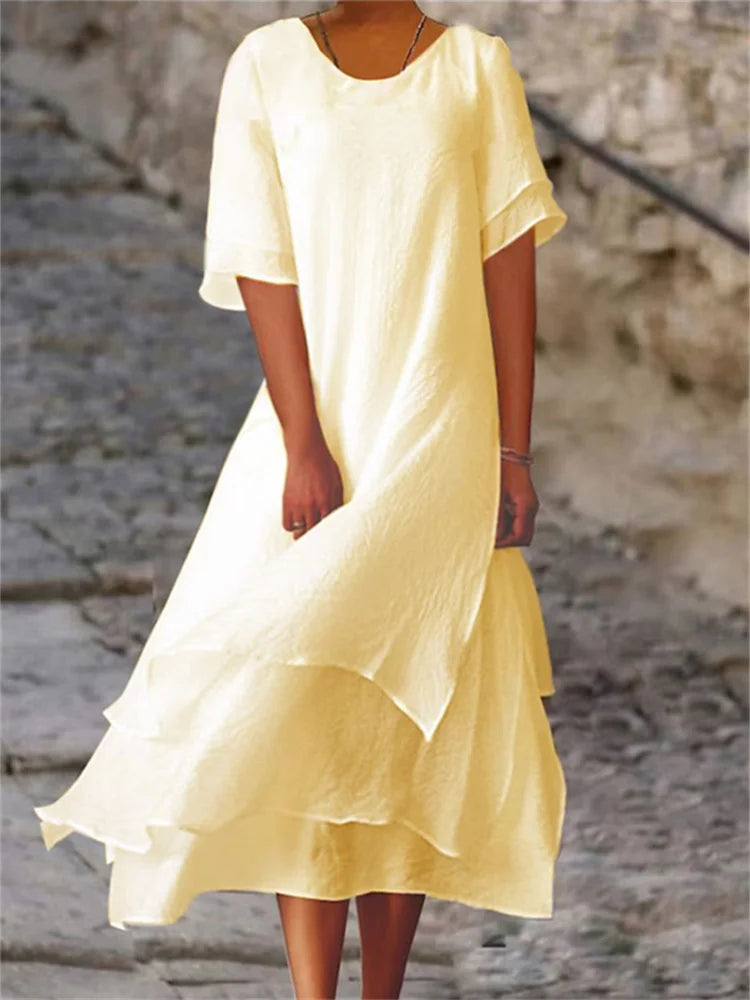 Doppellagiges geschlitztes Kleid