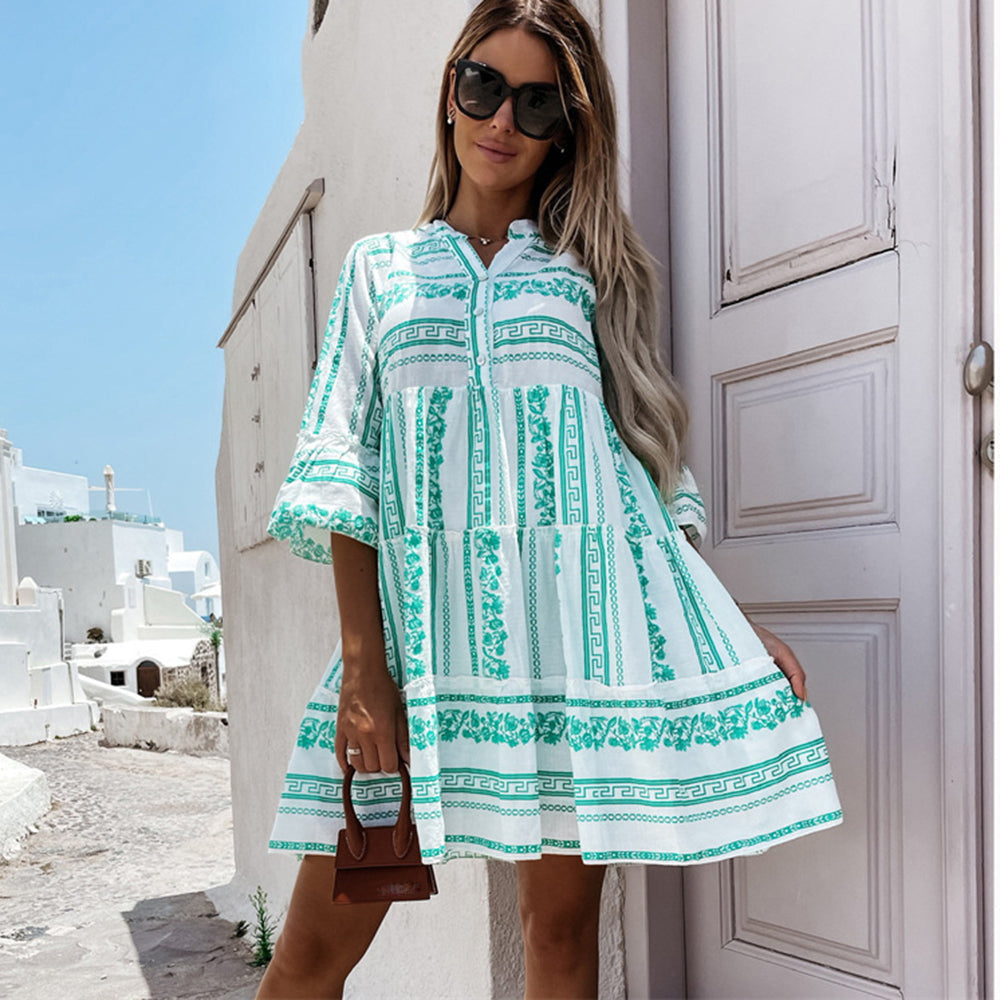luftiges Boho-Kleid mit fröhlichem Muster