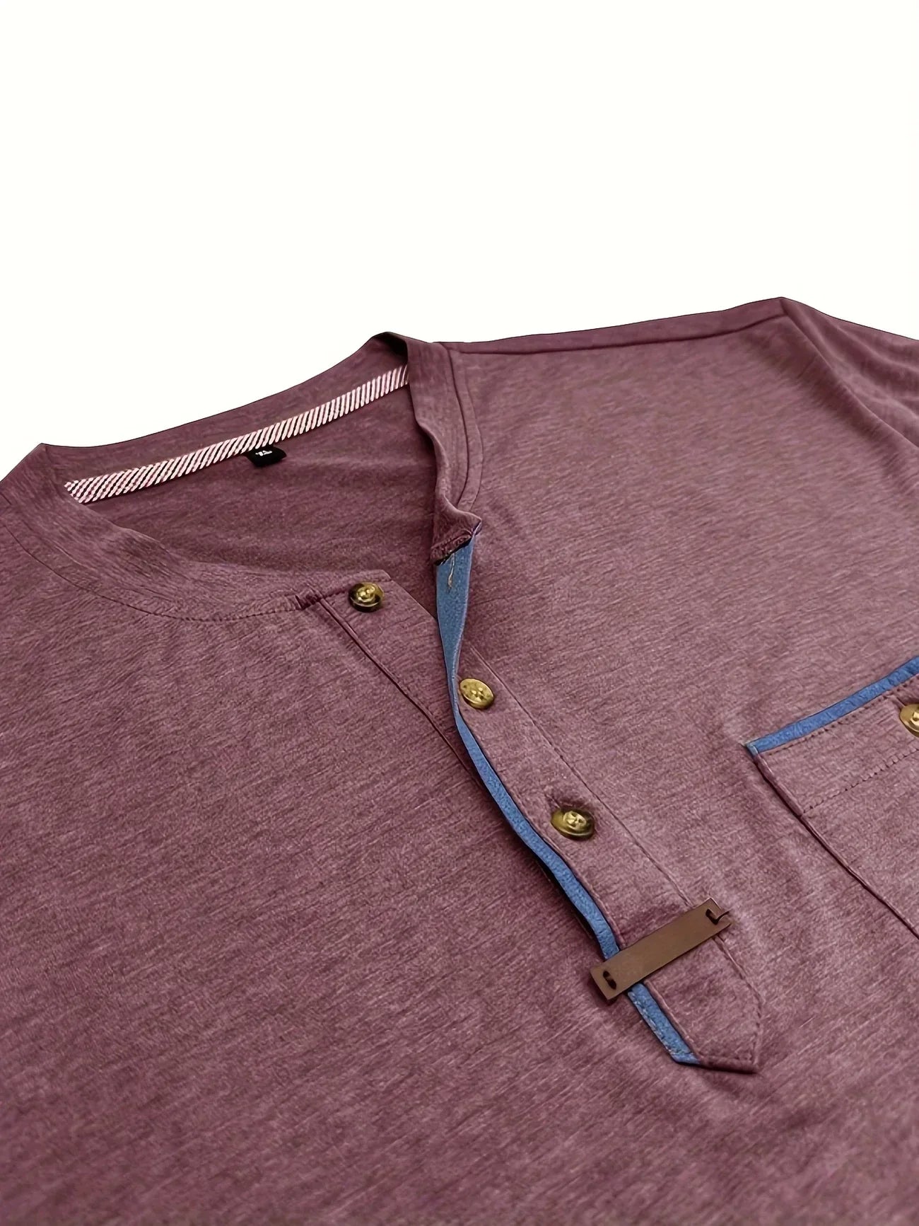 Lässiges T-Shirt mit Brusttasche