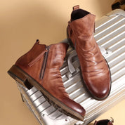Schicke Stiefel aus Leder