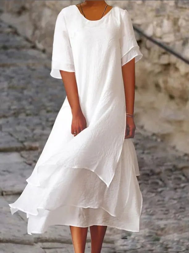 Doppellagiges geschlitztes Kleid