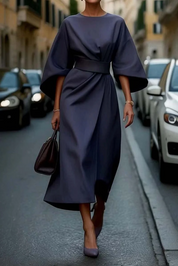 Raffiniertes Kleid mit weiten Ärmeln