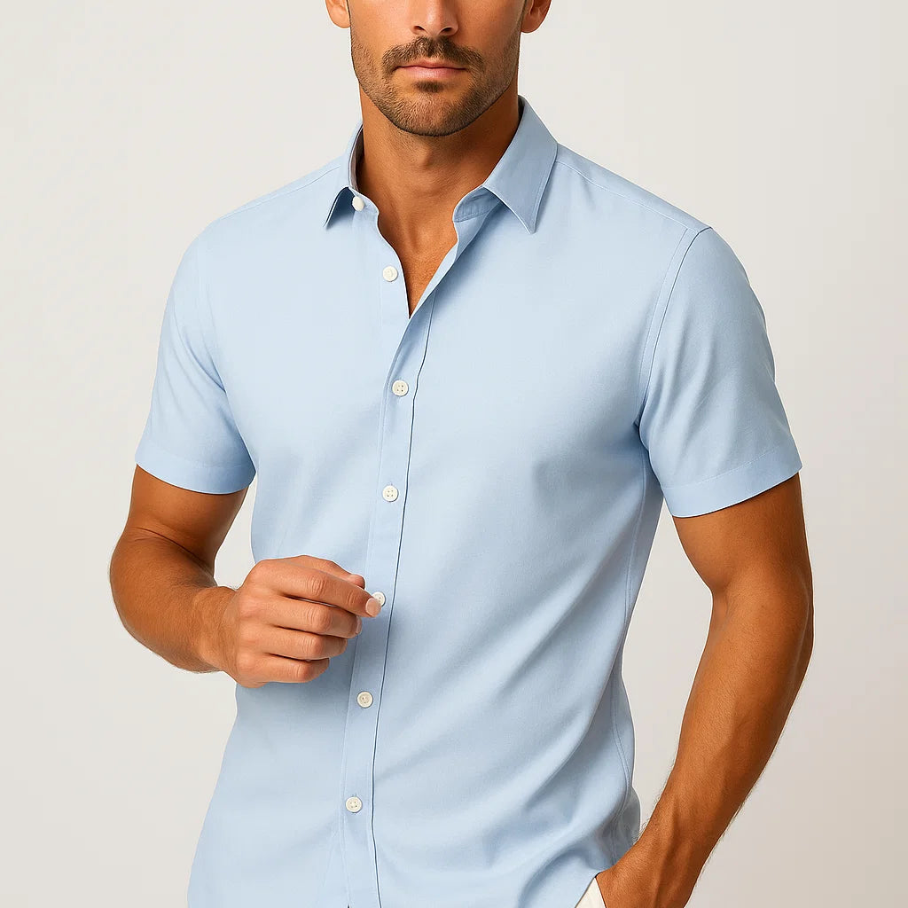 TailoredKurzarmhemdmitKnopfleiste_LightBlue.webp