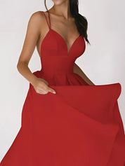 Midi-Kleid mit Überkreuztem Rücken