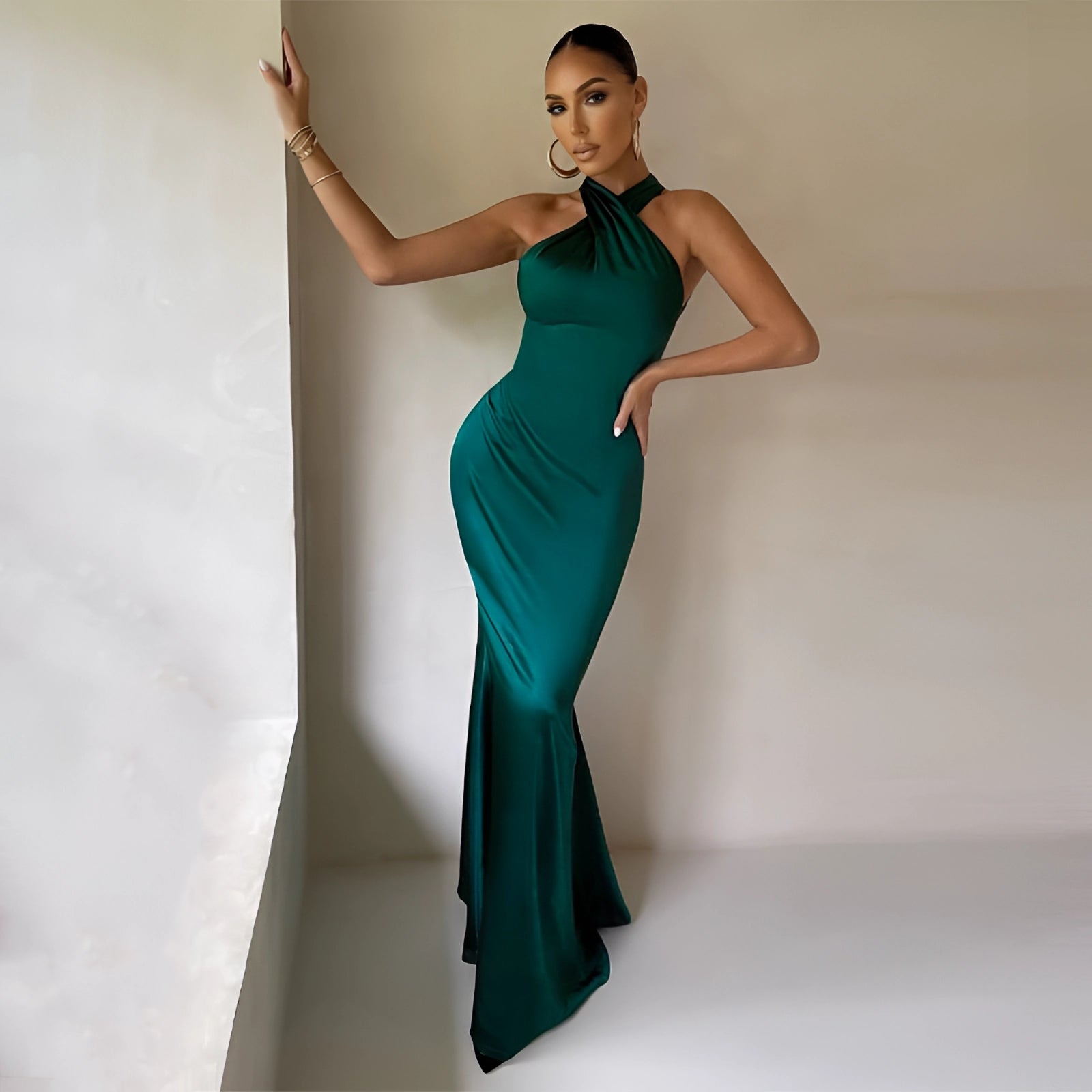 Tavendia_emerald_green_satin_mermaid_ha_21788535.jpg