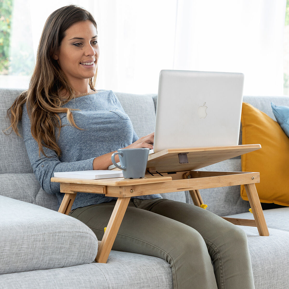 Innova Faltbarer Laptoptisch aus Bambus