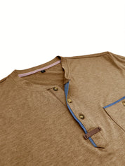 Lässiges T-Shirt mit Brusttasche