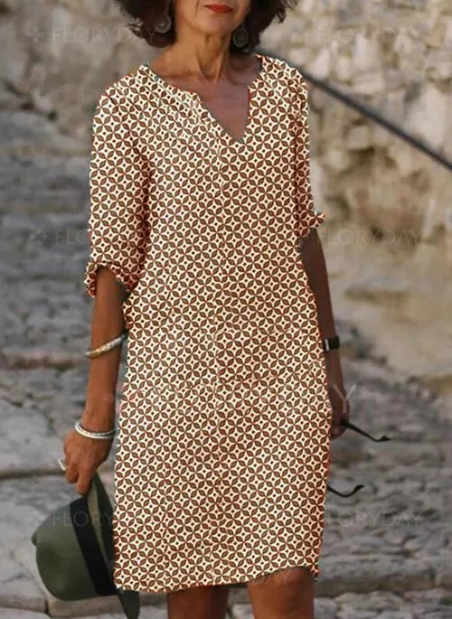 Bequem Sommerkleid mit V-Ausschnitt