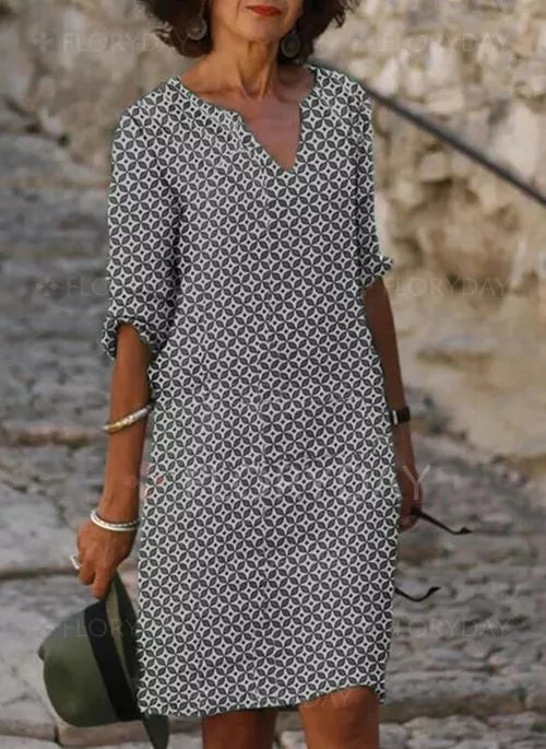 Bequem Sommerkleid mit V-Ausschnitt