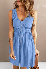 Ärmelloses knöpfbares Sommerkleid