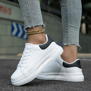 Saubere Weiße Damen Turnschuhe