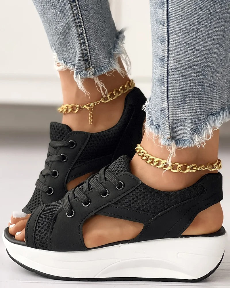 Kontrastfarbene Muffin Sandalen