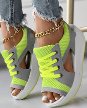 Kontrastfarbene Muffin Sandalen