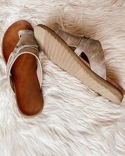 Orthopädische Zehenschleifensandalen