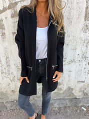Lange Strickjacke mit Kapuze
