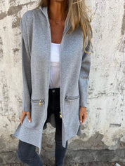 Lange Strickjacke mit Kapuze