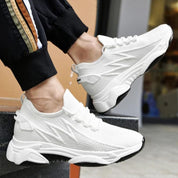 Moderner Skyboost Sneaker