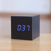 Cube Digital Tischuhr