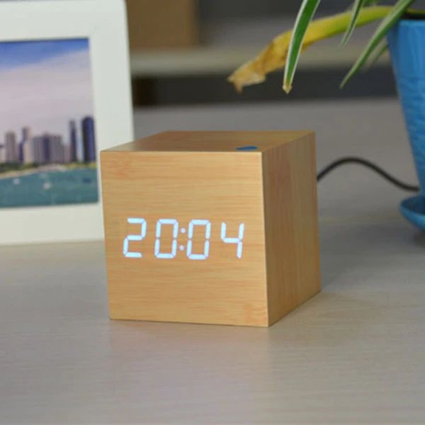 Cube Digital Tischuhr
